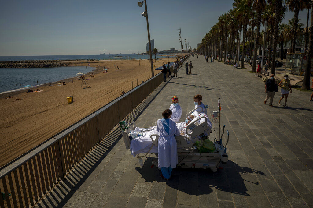 APTOPIX Virus Outbreak Spain